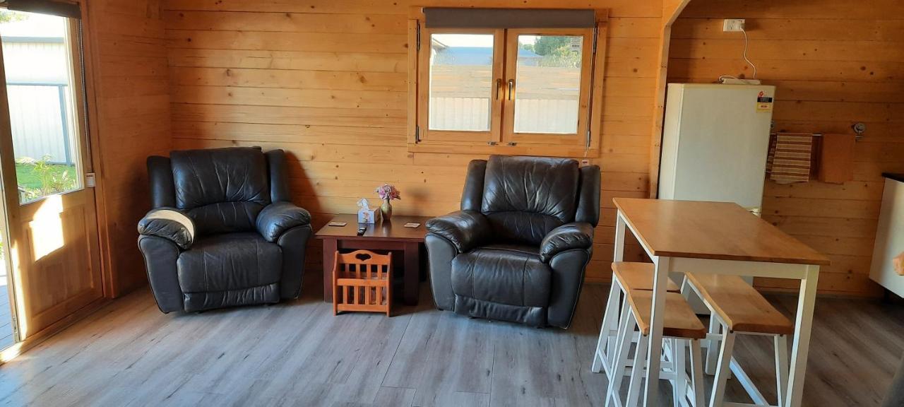 Churchill Cabin Maryborough Exteriör bild